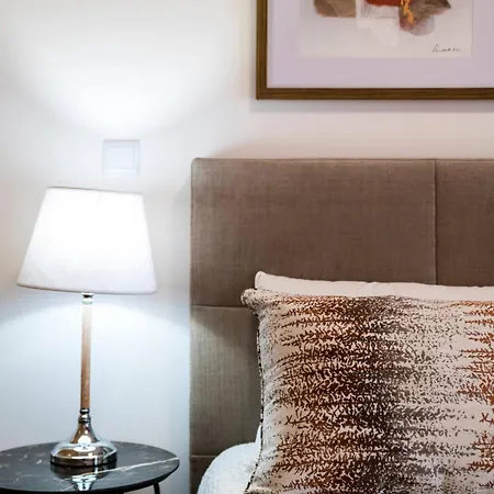 Appartement Coolhouses Lagos, 2 Bed Stylish Flat, Rooftop Shared Pool, Clayheart Lagos